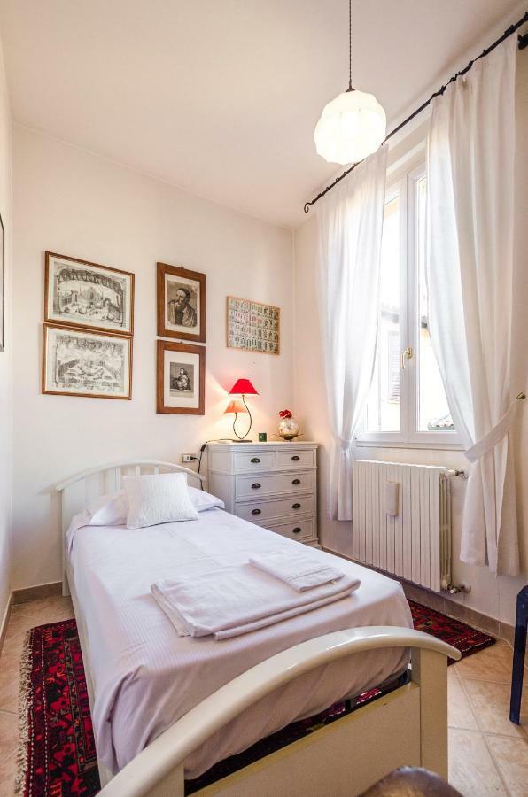 Lupari Apartment, Palazzo Storico Sotto Le Due Torri Boloňa Exteriér fotografie