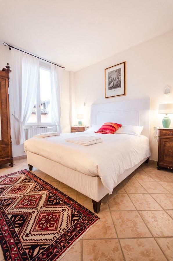 Lupari Apartment, Palazzo Storico Sotto Le Due Torri Boloňa Exteriér fotografie
