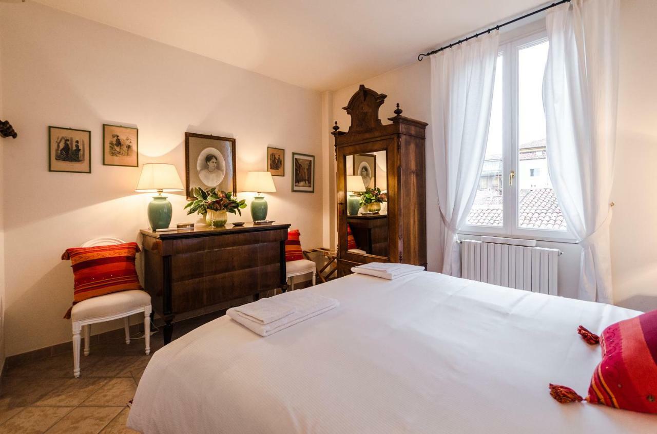 Lupari Apartment, Palazzo Storico Sotto Le Due Torri Boloňa Exteriér fotografie