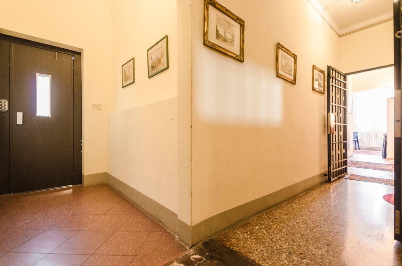 Lupari Apartment, Palazzo Storico Sotto Le Due Torri Boloňa Exteriér fotografie