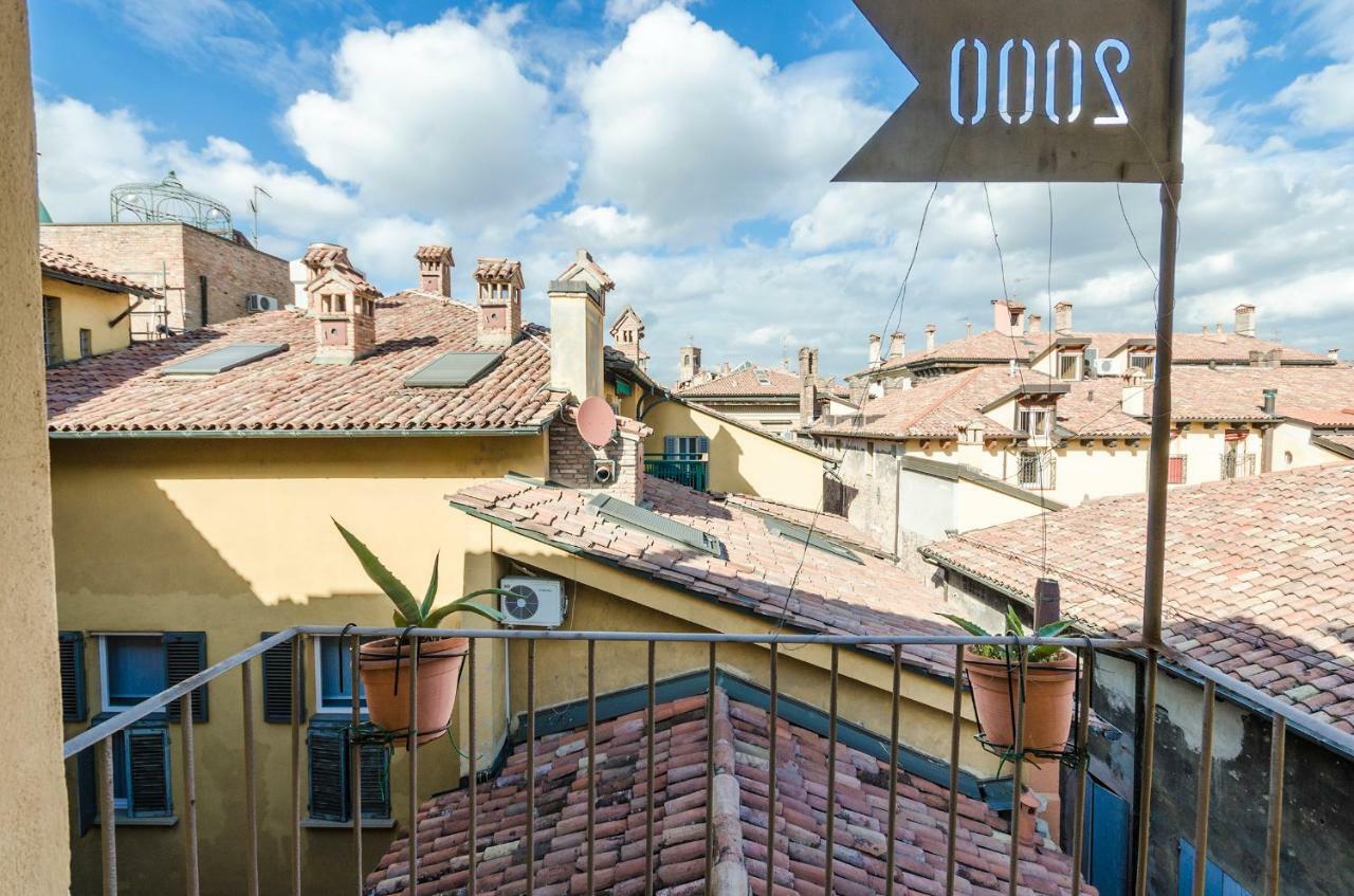 Lupari Apartment, Palazzo Storico Sotto Le Due Torri Boloňa Exteriér fotografie